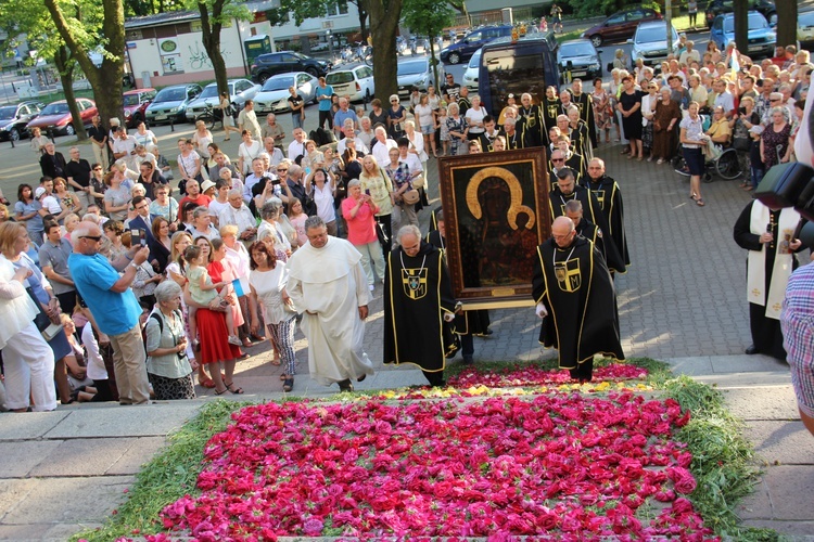 Cudowna ikona w nowym sanktuarium na Pradze