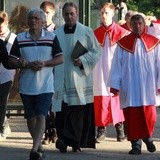 Modlitwa ekspiacyjna przy kapliczce w Oliwie