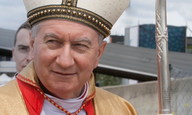 Kard. Parolin: W Kościele jest tylko jeden papież