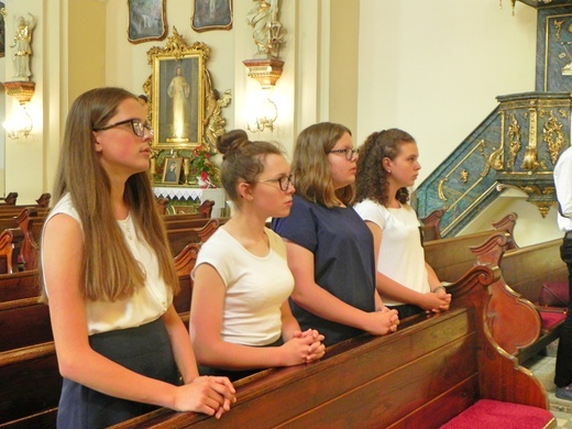 Pielgrzymka psałterzystów i scholi do sanktuarium MBNP w Gliwicach
