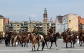 Ułani przejechali przez Wrocław