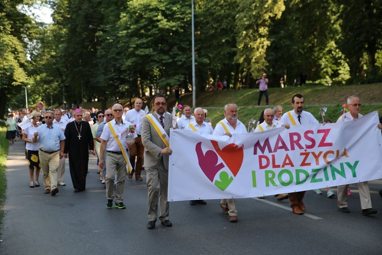 Marsz dla życia i rodziny w Sandomierzu 