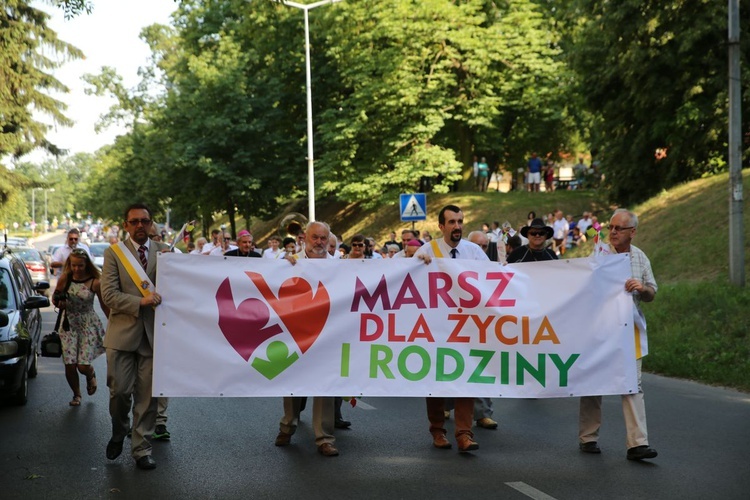 Marsz dla życia i rodziny w Sandomierzu 