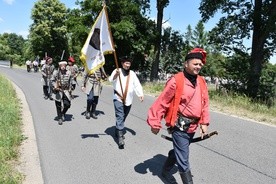 W uroczystościach wzięły udział m.in. grupy rekonstrukcji historycznej