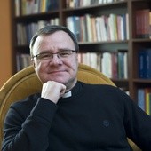 Ks. Tomasz Jaklewicz jest doktorem teologii dogmatycznej