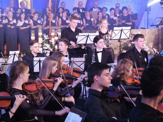 Koncert na 10-lecie fundacji "Drachma"
