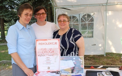Do udziału w dniach skupienia zapraszają siostry (od lewej): Donata Majka, Joanna Wojtasiewicz i Małgorzata Ryszka