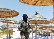 Plaże w Tunezji, jak ta przy hotelu Imperial w Susie, są strzeżone przez brygady antyterrorystyczne.