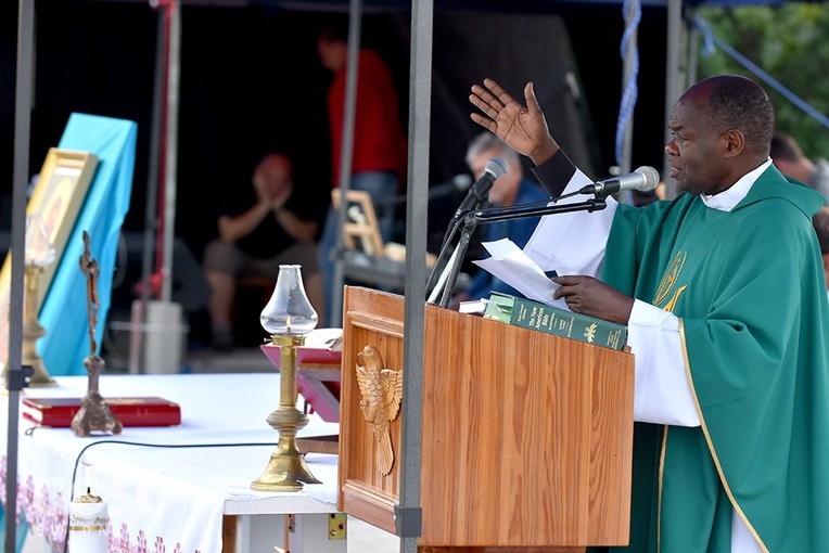 Rekolekcje z o. Johnem Bashoborą