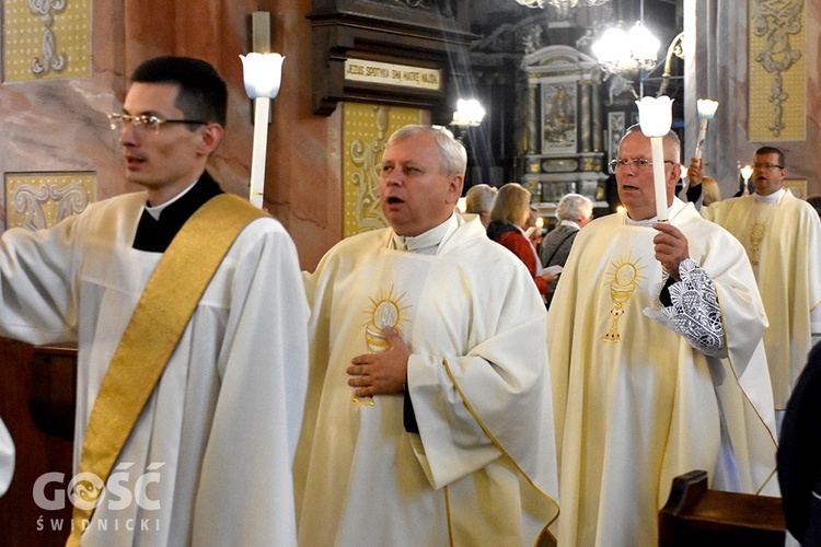 Nabożeństwo fatimskie w świdnickiej katedrze