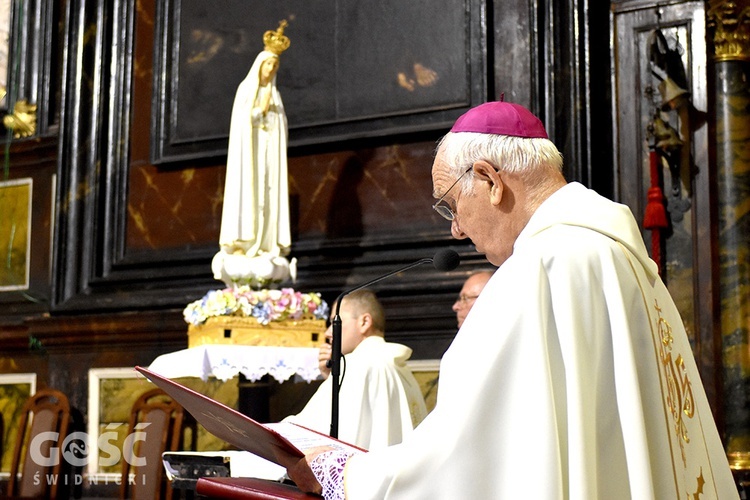 Nabożeństwo fatimskie w świdnickiej katedrze