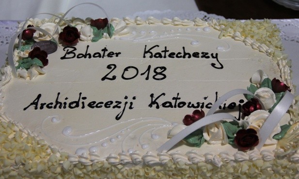 Ks. Bartłomiej Król i inni bohaterowie katechezy nagrodzeni