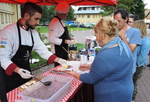 TAK na serio - gotowanie z Remigiuszem Rączką