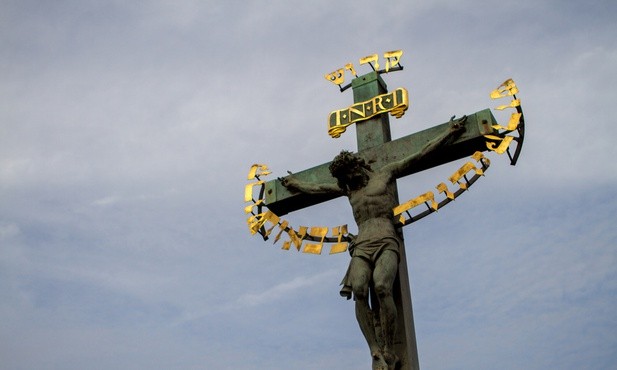 Zastrzelono aktywnego obrońcę wiary. Na stopniach ołtarza!