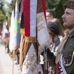 Fioletowa Dama spoczęła na Powązkach Wojskowych