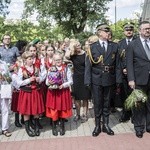 Fioletowa Dama spoczęła na Powązkach Wojskowych