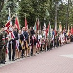 Fioletowa Dama spoczęła na Powązkach Wojskowych