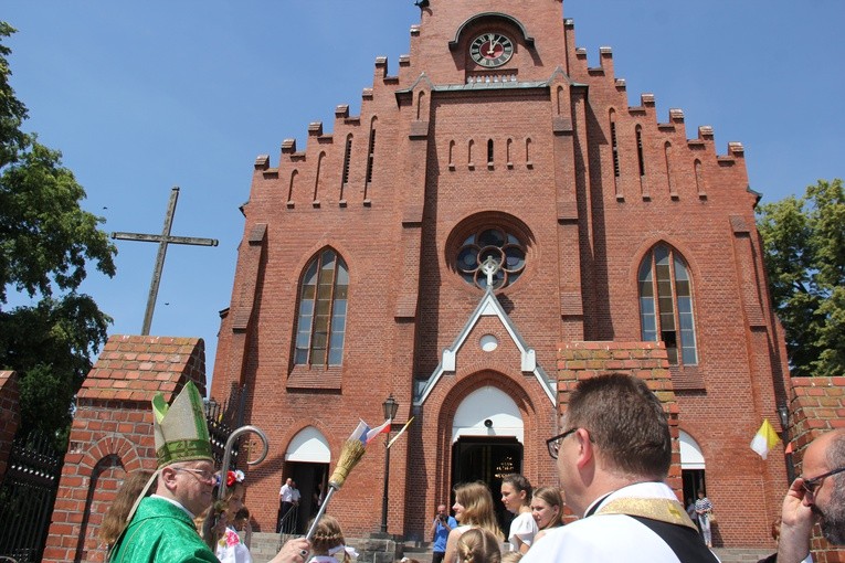 Poświęcenie zegara w Bąkowie Górnym