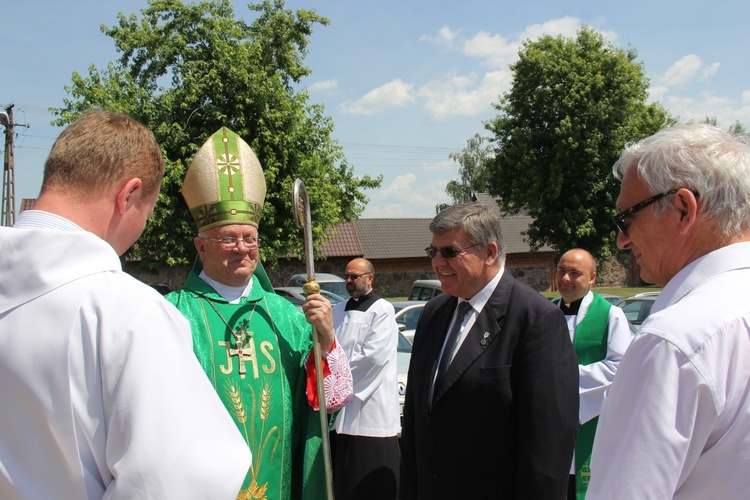 Poświęcenie zegara w Bąkowie Górnym