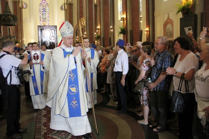 Pożegnanie Jasnogórskiej Pani w diecezji warszawsko-praskiej