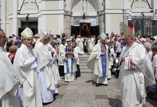 Pożegnanie Jasnogórskiej Pani w diecezji warszawsko-praskiej