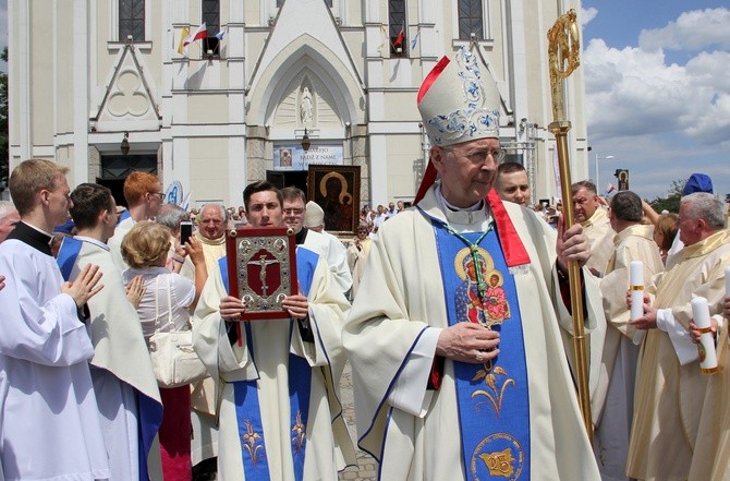 Pożegnanie Jasnogórskiej Pani w diecezji warszawsko-praskiej