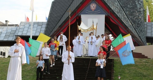 Świątynia młodego Kościoła