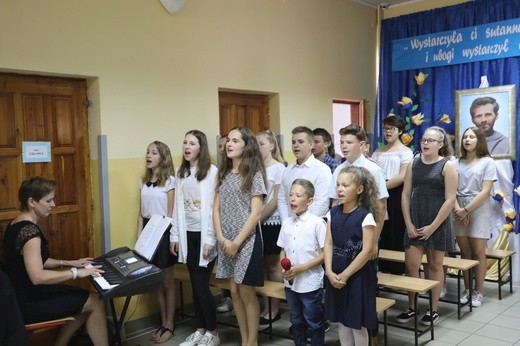 S. Berta Hernandez w szkole bł. Michała Tomaszka w Łękawicy