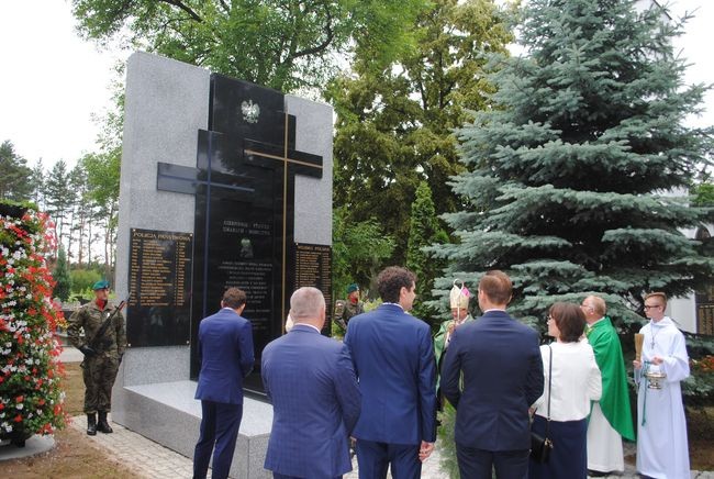 Obelisk w Stalowej Woli