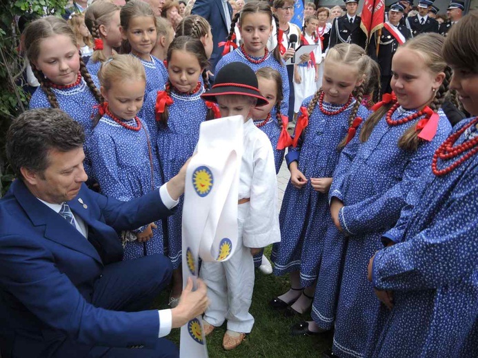 Tablica świętych Kawalerów Orderu Uśmiechu w Leśnej