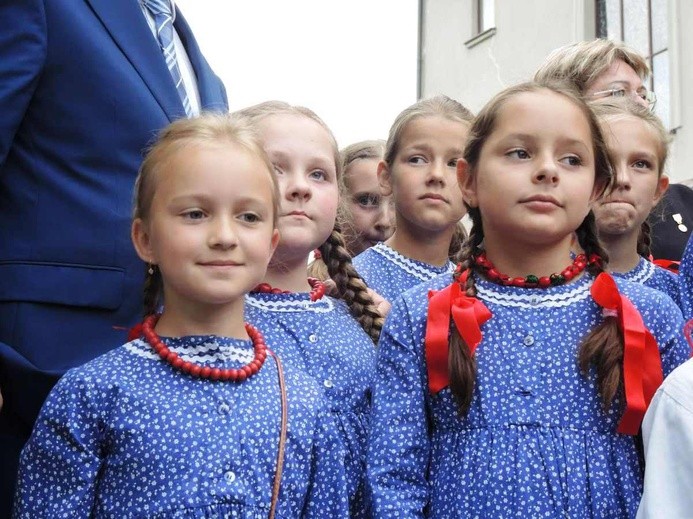 Tablica świętych Kawalerów Orderu Uśmiechu w Leśnej