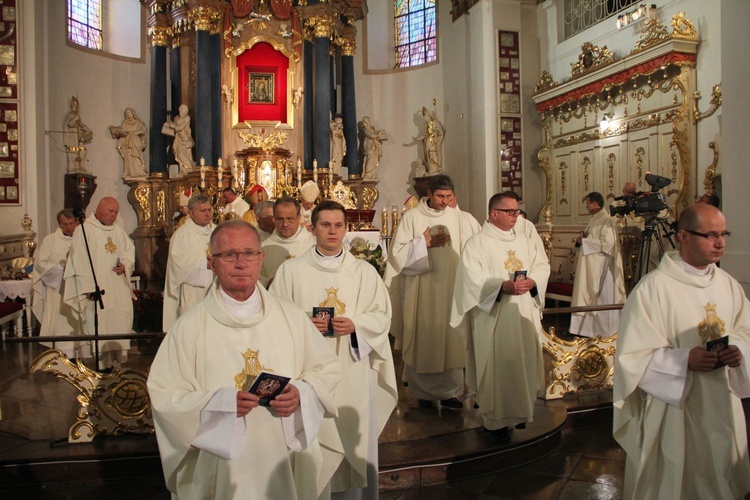 Maryjny Rok Jubileuszowy w Rokitnie rozpoczęty