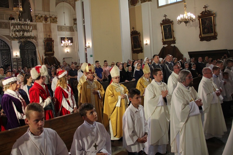 Maryjny Rok Jubileuszowy w Rokitnie rozpoczęty