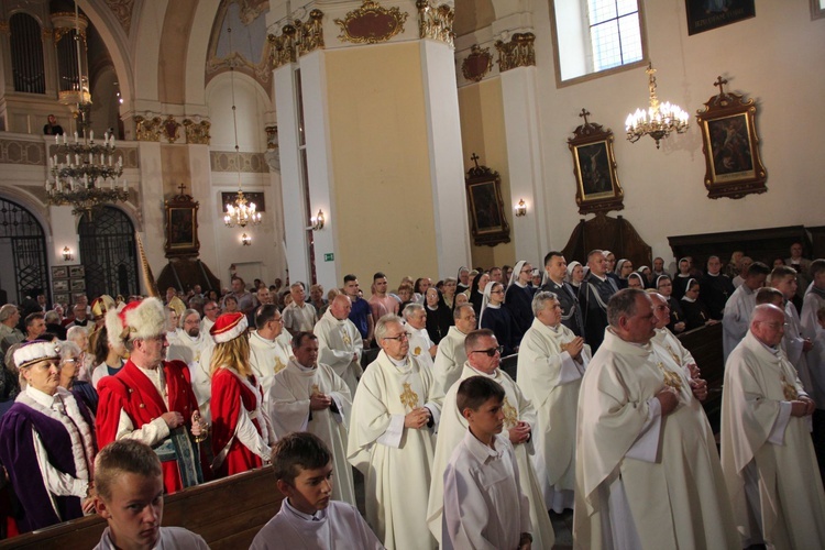 Maryjny Rok Jubileuszowy w Rokitnie rozpoczęty