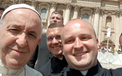 Selfie z papieżem Franciszkiem