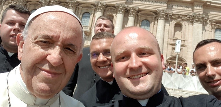 Selfie z papieżem Franciszkiem