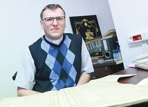 Ks. Krzysztof Kamieński, dyrektor Archiwum Diecezjalnego.