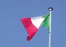 Prawie dwie trzecie Włochów za blokowaniem wybrzeży kraju