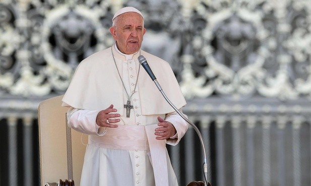Papież w wywiadzie dla Reutersa krytykuje politykę imigracyjną USA