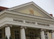 Budynek Papieskiego Wydziału Teologicznego we Wrocławiu