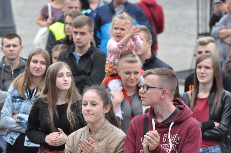 Na sądeckim rynku