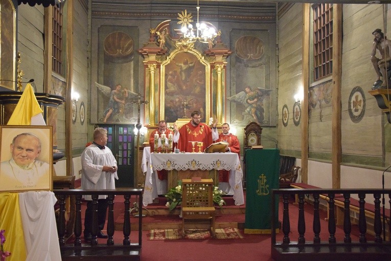 V Gminne Czuwanie ze św. Janem Pawłem II 