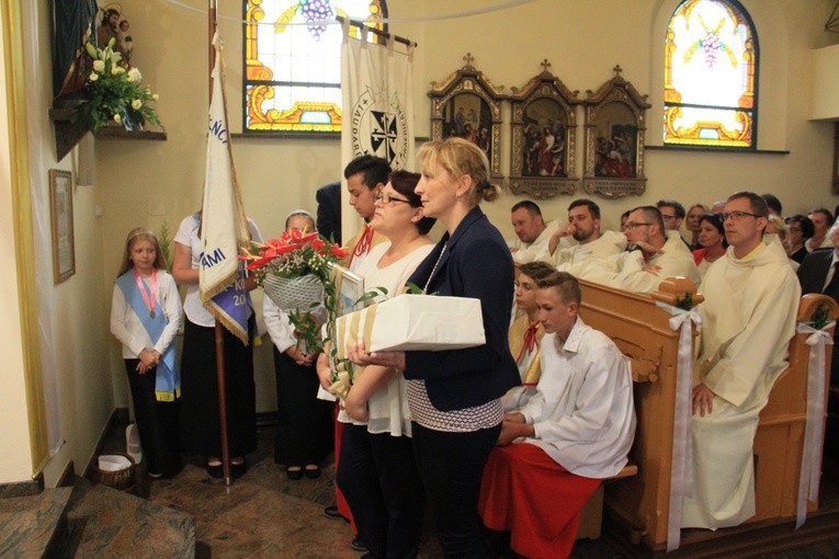 Dominikańskie prymicje w Kobylicach
