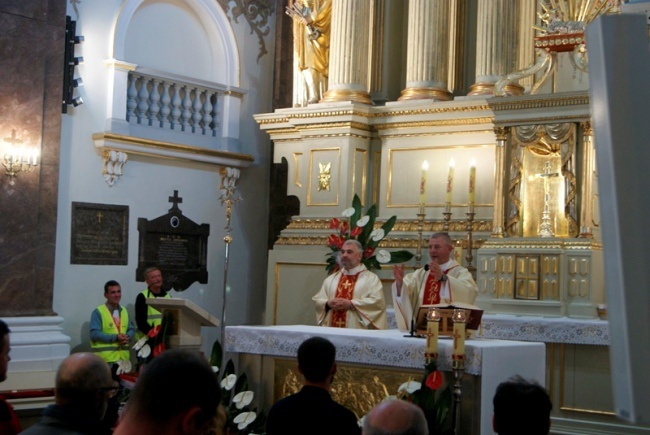 Rano byli w Błotnicy