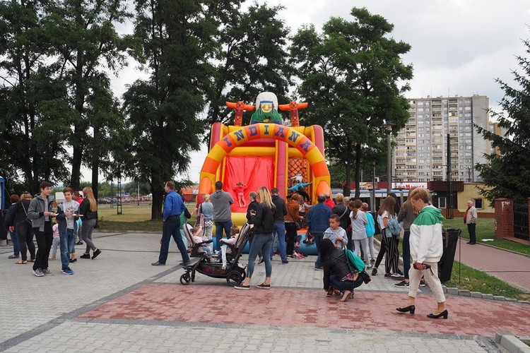 Piknik w parafii MB Nieustającej Pomocy w Mistrzejowicach