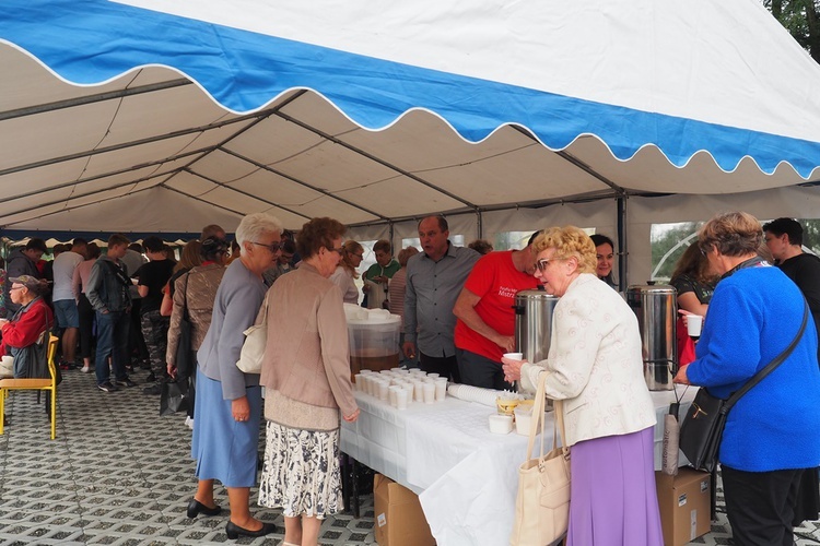 Piknik w parafii MB Nieustającej Pomocy w Mistrzejowicach