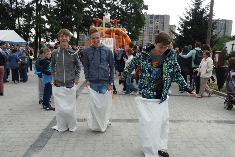 Piknik w parafii MB Nieustającej Pomocy w Mistrzejowicach