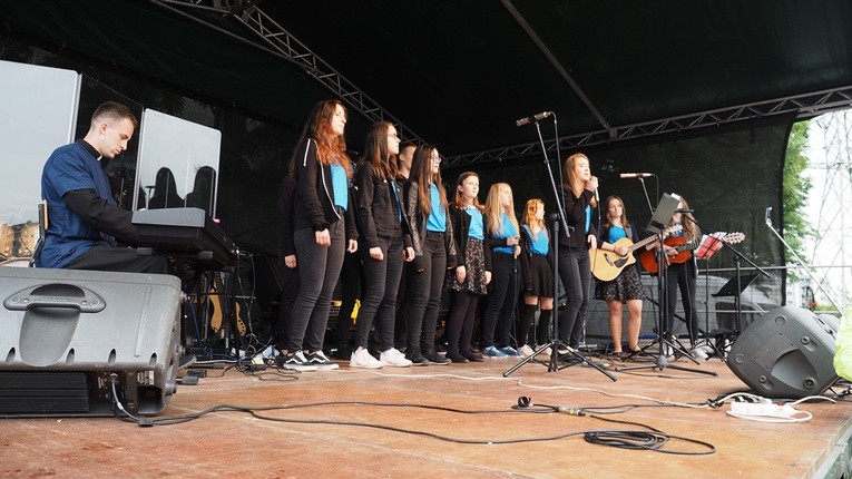 Piknik w parafii MB Nieustającej Pomocy w Mistrzejowicach