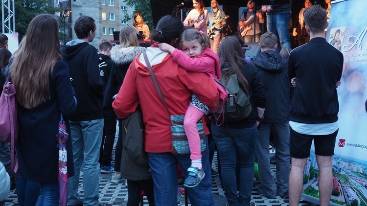 Piknik w parafii MB Nieustającej Pomocy w Mistrzejowicach