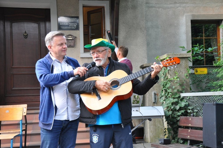 Brazylijczycy świętują ze swoim misjonarzem w Siołkowicach